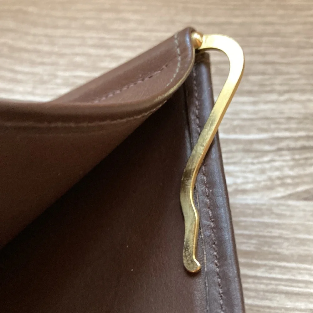 Wallet bifold with money clip in brass fandango calf leather